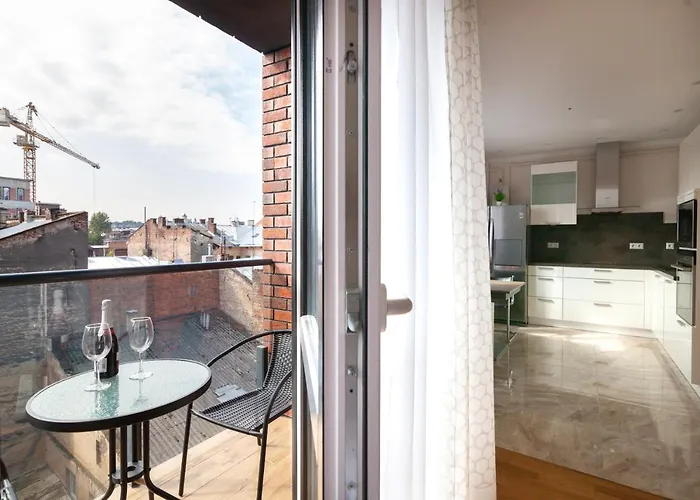 Regrand Apartment On Kulisha 47A